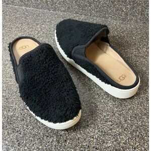 UGG Black Fabric Mule Women's Size 8.5 Comfort Casual Slip On Shoes 1091950 Flat